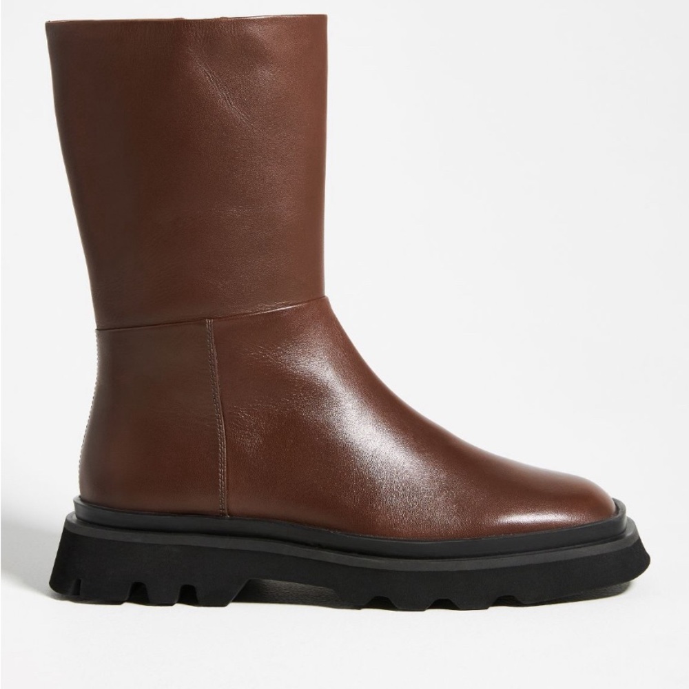 Pilcro Square-Toe Boots (Good Condition, used just once)